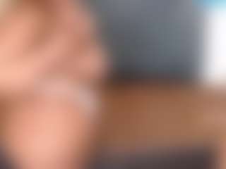 Live cam show with Essencelover - New White on Camming Site | south africa