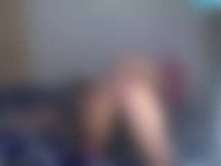Essencelover's Live Sex Cam Show