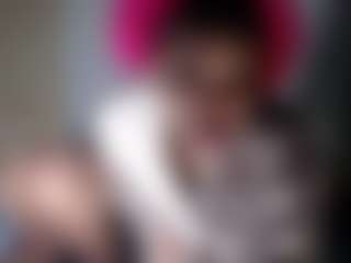 Essencelover's Live Sex Cam Show