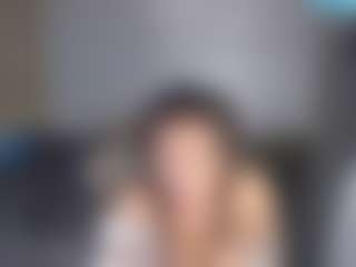 Essencelover's Live Sex Cam Show