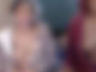 Live cam show with Essencelover - Flashing on CamClone