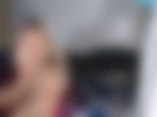 Essencelover's Live Sex Cam Show