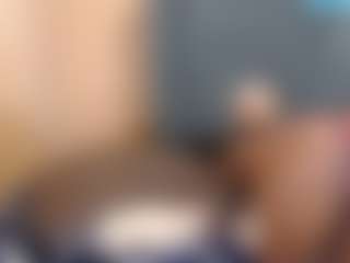 Essencelover's Live Sex Cam Show