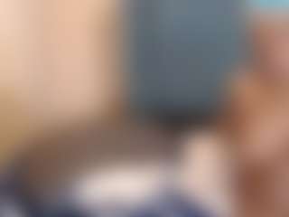 Live cam show with Essencelover - Full Nudity on StripNow