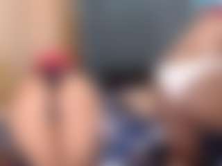 Essencelover's Live Sex Cam Show