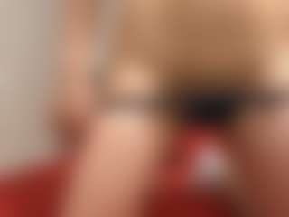 EstherNightlinger's Live Sex Cam Show