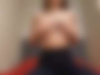 EstherNightlinger's Live Sex Cam Show