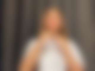 EstherNightlinger's Live Sex Cam Show