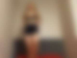 EstherNightlinger's Live Sex Cam Show