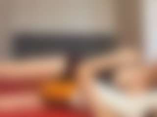 Live cam show with EstherNightlinger - Bikini on Mixed Magazine Live