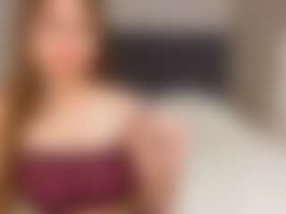 Live cam show with EstherNightlinger - Bikini on LiveSexCams6
