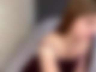 Live cam show with EstherNightlinger - Smoking on CamClone