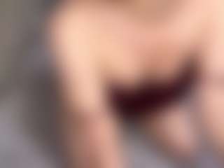 EstherNightlinger's Live Sex Cam Show