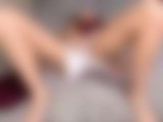 EstherNightlinger's Live Sex Cam Show