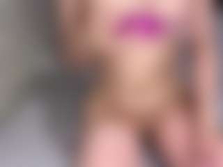 EstherNightlinger's Live Sex Cam Show