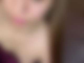 Live cam show with EstherNightlinger - Solo on TeamSkeetLive