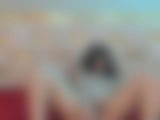 Live cam show with HAANITA - Drinking on Camiplay Live
