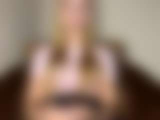 Live cam show with HildegardeGoffigan - Young Adult on Camiplay Live