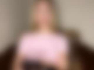 Live cam show with HildegardeGoffigan - Blonde Hair on Mixed Magazine Live