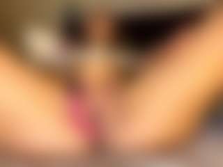 Live cam show with HildegardeGoffigan - Blue Eyes on Strip Flash - Live Sex Shows