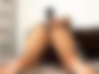 Live cam show with HildegardeGoffigan - Ass Bouncing on Camsoda