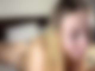 Live cam show with HildegardeGoffigan - Erotic Dance on Fling VIP Chat