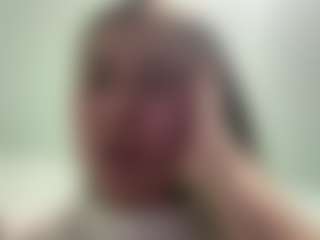 Live cam show with JacquiCazaree - Erotic Dance on Hubzter Live