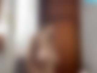 Live cam show with JoeyMineah - Ass Clapping on Free Soda