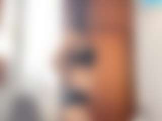 Live cam show with JoeyMineah - Green Eyes on Soda Cam