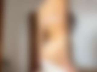 Live cam show with JoeyMineah - Full Nudity on Soda Cam