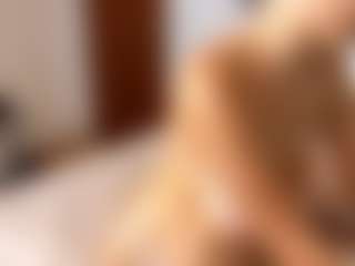 Live cam show with JoeyMineah - Twerk on Soda Cam