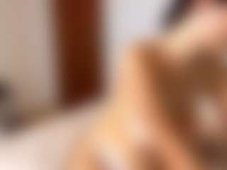 Live cam show with JoeyMineah - Handjob on Milfs Live