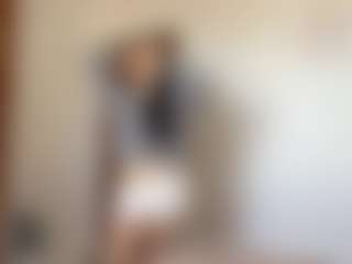Live cam show with JoeyMineah - Green Eyes on CamwithHer
