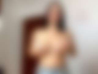 Live cam show with JoeyMineah - Bra on thefappeningchat.com
