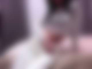 Live cam show with MargaritaCamposano - Kisses on StripNow