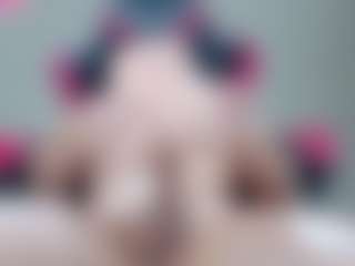 Live cam show with MiloThompson - Blowjob on Mixed Magazine Live