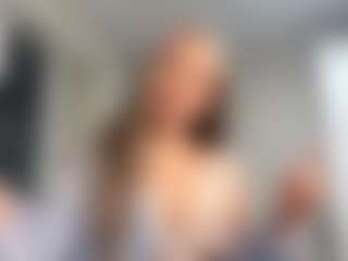 Live cam show with MitsukoCromeans - Blonde Hair on AdultVida.com