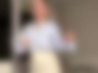 Live cam show with MitsukoCromeans - Blonde Hair Teen (18+) on Hubzter Live