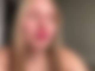 Live cam show with MitsukoCromeans - Hairy Pussy on Mixed Magazine Live
