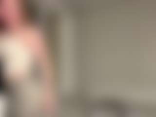 Live cam show with MitsukoCromeans - Tittyfuck on StripNow