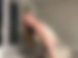 Live cam show with MitsukoCromeans - Hairy Pussy on Streamer API