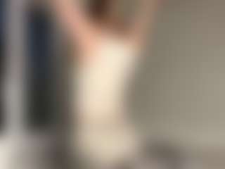 Live cam show with MitsukoCromeans - Average on Latina Girls