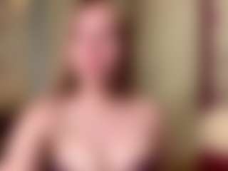 Live cam show with MitsukoCromeans - Blue Eyes on CamClone
