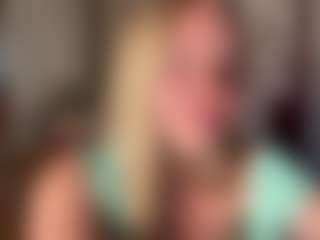 Live cam show with MitsukoCromeans - Tittyfuck on SinfulBabes