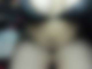 Live cam show with Valeria Valencia - New Young Adult on Uber Horny