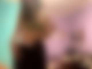 Live cam show with ReneWobbe - Strip on Camsoda