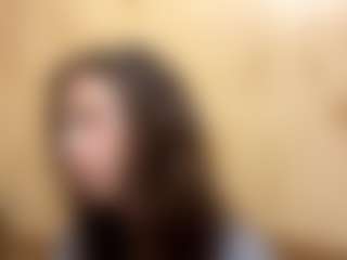 Live cam show with ReneWobbe - Facial on Camsoda