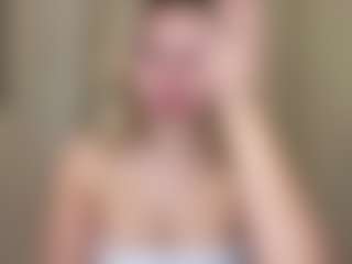 Live cam show with RethaKlobucar - Average on Camsoda
