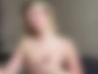 Live cam show with RethaKlobucar - Athletic Middle Aged on AdultVida.com