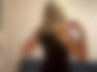 Live cam show with RethaKlobucar - Public on Mixed Magazine Live